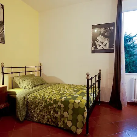 Light Of 4* روما